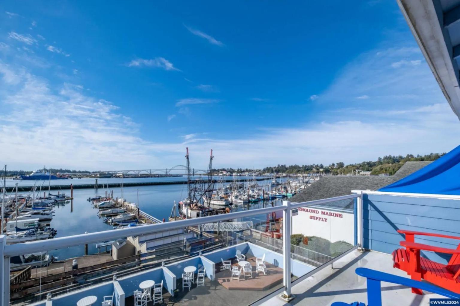 The Landing At Newport Condominium Hotel Екстер'єр фото